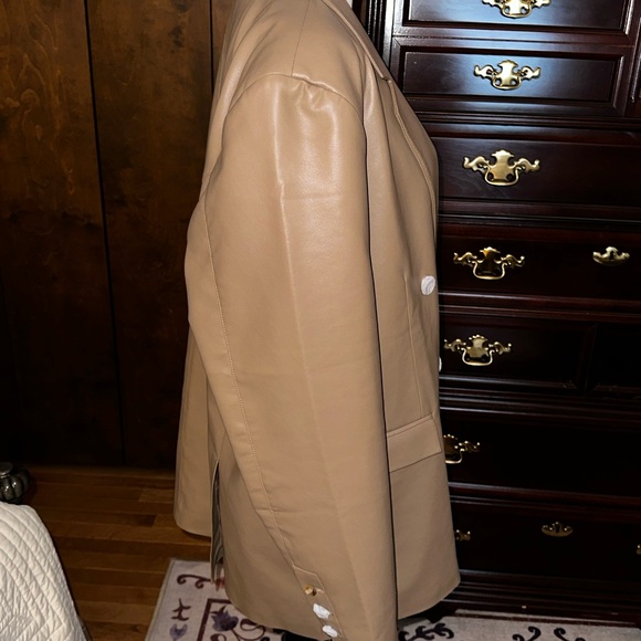 PISTOLA Roman Oversized Faux Leather Blazer- Size XL NWT - Picture 3 of 9